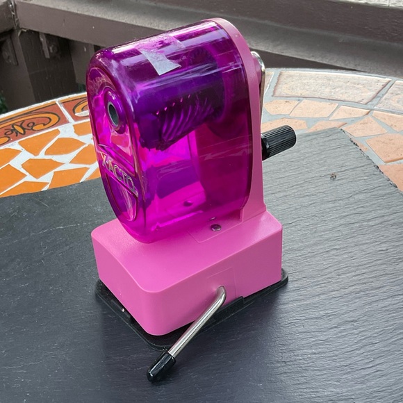 Pink X-Acto top selling portable Lightweight Manuel Pencil Sharpener - Picture 1 of 15